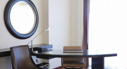 Fairmont Makati image 1