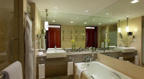 Fairmont Makati image 19